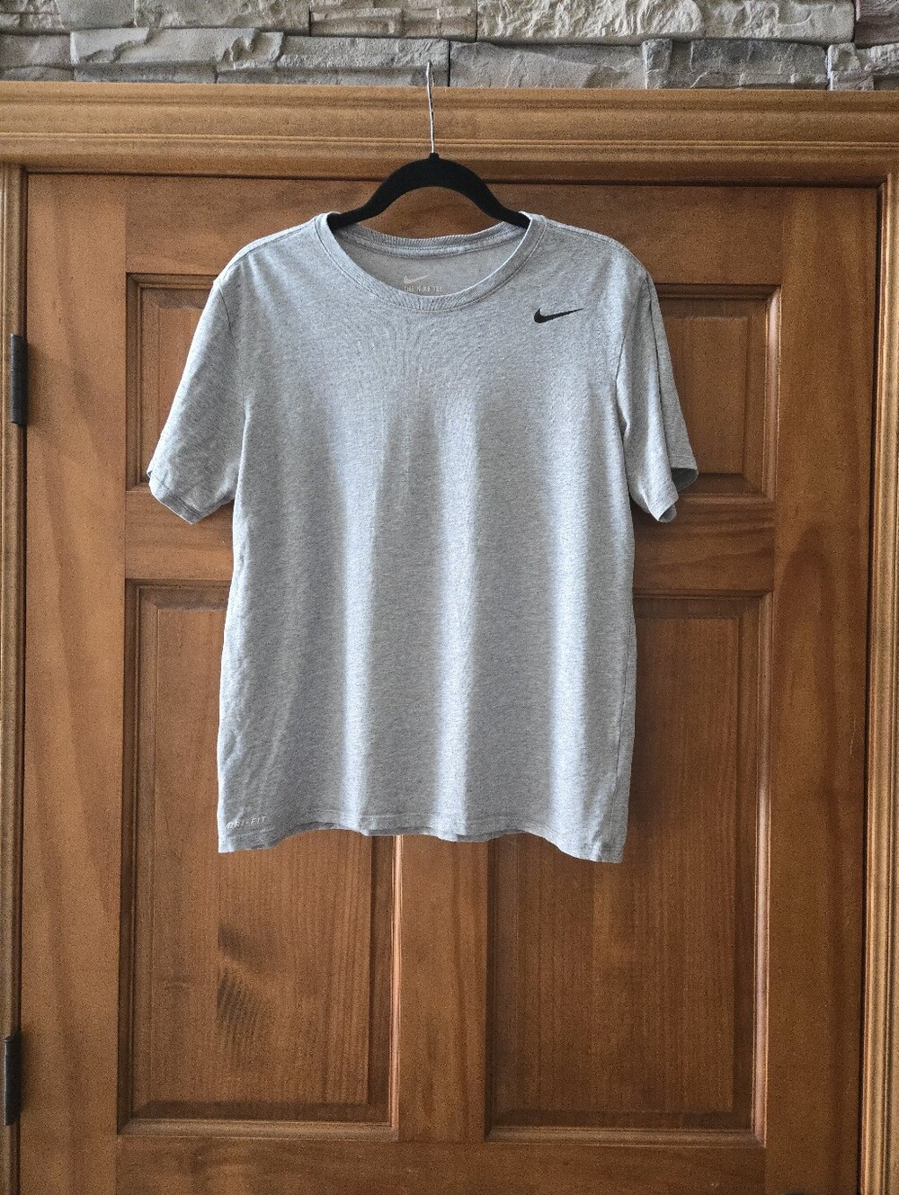 Nike Light Gray Short Sleeve Dri-FIT Tee with Black Swoosh Size L